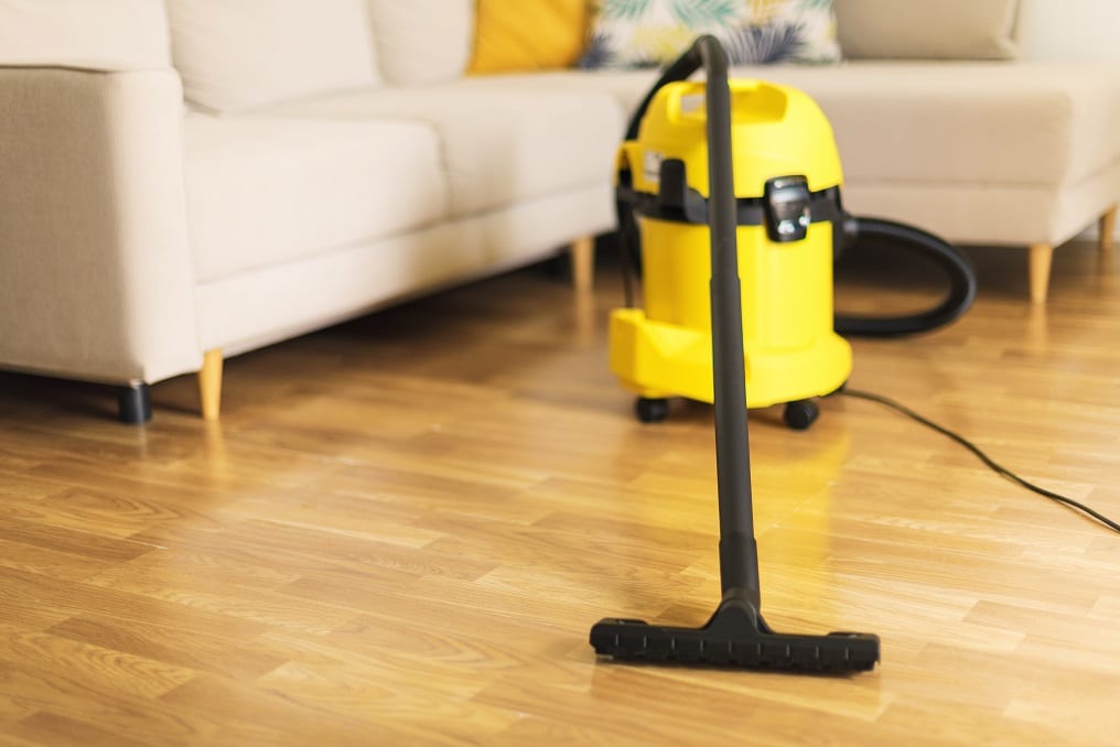 yellow-vaccum-cleaner-cleaning-service-melbourne